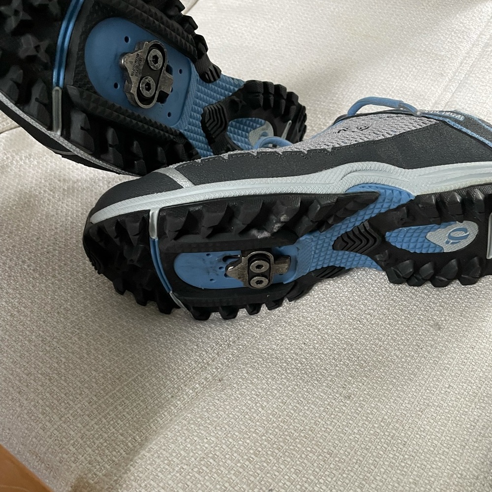 Pearl Izumi EU 40/US 7.5 cycling Shoes - Picture 3 of 4